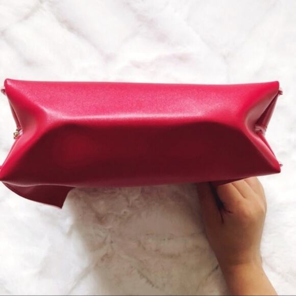 Shiseido Fuchsia Makeup Bag - Picture 5 of 6